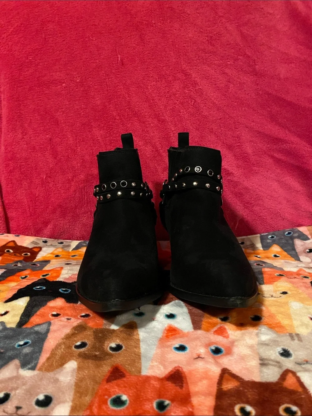Black studded stirrup detail pointed toe stacked heel look booties size 8